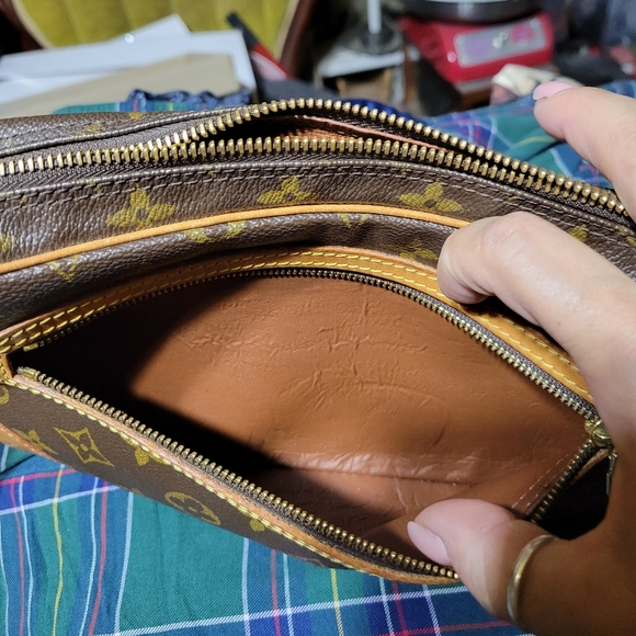 LOUIS VUITTON MARLY DRAGONNE CLUTCH VERY GOOD CONDITION VINTAGE - Picture 8 of 10